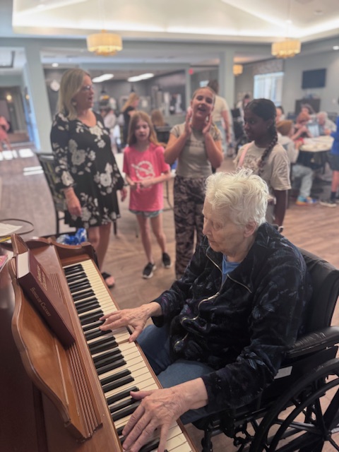students serving at nursing home